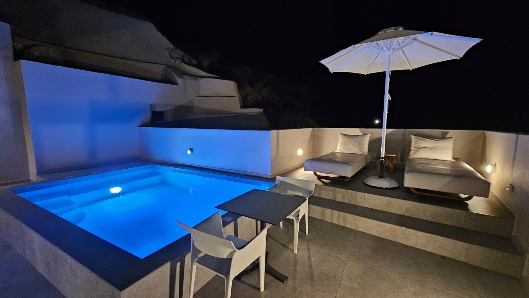 Petroma Cave Suites Vourvoulos Экстерьер фото